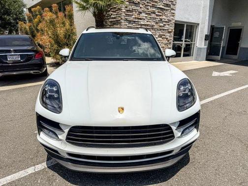 White 2020 Porsche Macan Base