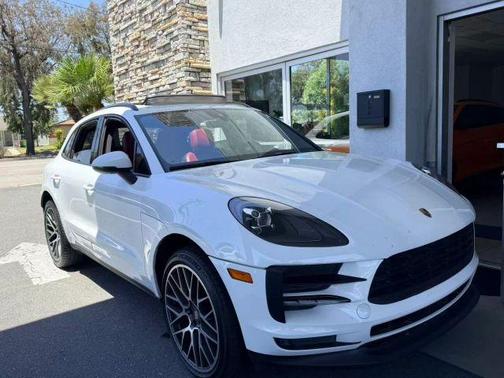White 2020 Porsche Macan Base