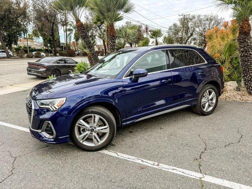 2023 Audi Q3 45 S line Premium