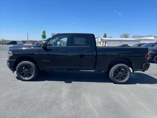 2024 RAM 2500 Laramie Crew Cab 4x4 6'4' Box