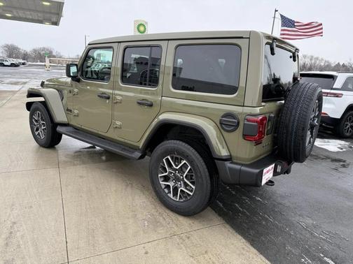 2026 Jeep Wrangler 4-Door Sahara 4x4