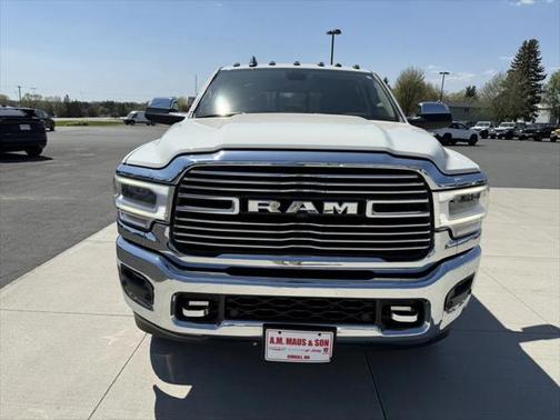2020 RAM 3500 Laramie Crew Cab 4x4 6'4' Box