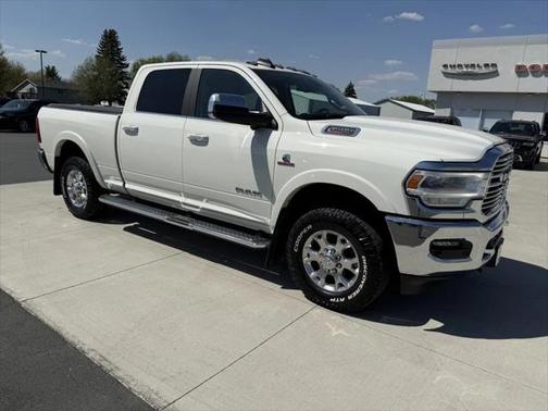 2020 RAM 3500 Laramie Crew Cab 4x4 6'4' Box