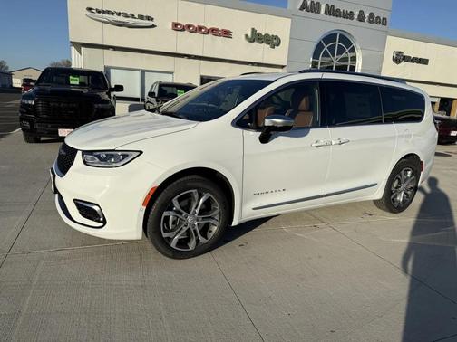 2026 Chrysler Pacifica L