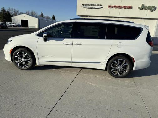 2026 Chrysler Pacifica L