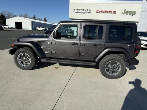 2022 Jeep Wrangler Unlimited Sahara