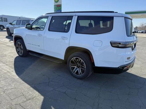 2026 Jeep Grand Wagoneer 4x4