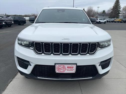 2024 Jeep Grand Cherokee Laredo
