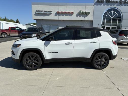 Bright White Clearcoat 2026 Jeep Compass Limited