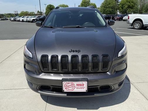 Granite Crystal Metallic Clearcoat 2016 Jeep Cherokee Sport