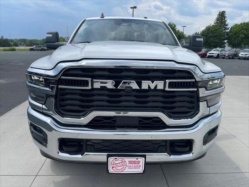 2025 RAM 3500 Big Horn Crew Cab 4x4 8' Box