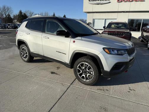 2024 Jeep Compass Trailhawk