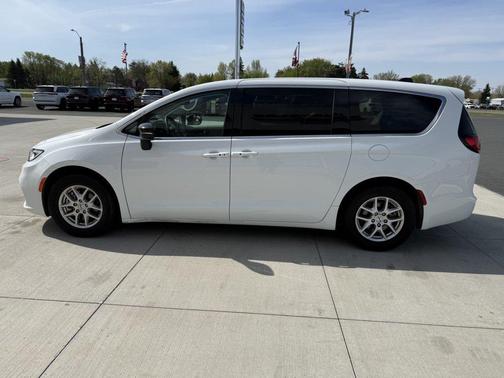 Bright White Clearcoat 2024 Chrysler Pacifica Touring L