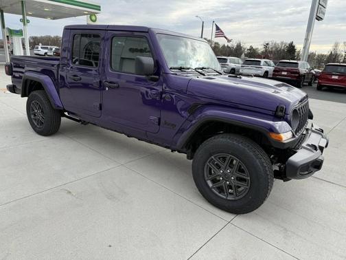 2026 Jeep Gladiator Sport S