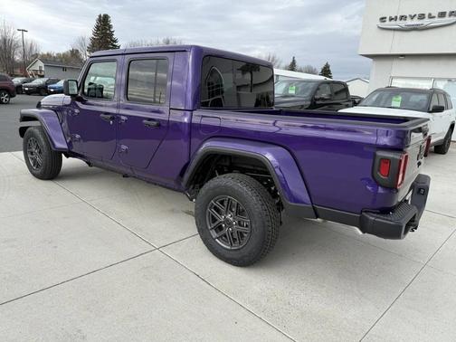 2026 Jeep Gladiator Sport S