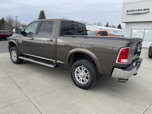 2018 RAM 3500 Laramie Crew Cab 4x4 6'4' Box