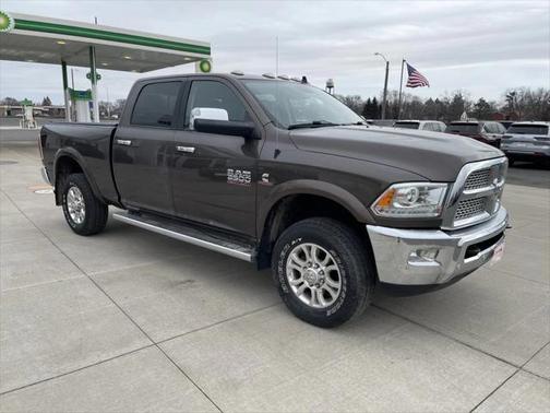 2018 RAM 3500 Laramie Crew Cab 4x4 6'4' Box