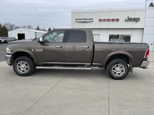 2018 RAM 3500 Laramie Crew Cab 4x4 6'4' Box