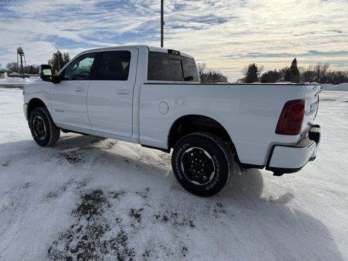 2026 RAM 3500 Laramie Crew Cab 4x4 6'4' Box