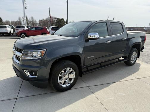 Shadow Gray Metallic 2019 Chevrolet Colorado LT