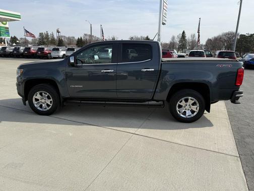 Shadow Gray Metallic 2019 Chevrolet Colorado LT