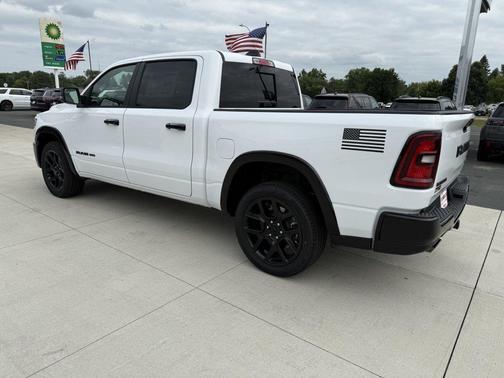 Bright White Clearcoat 2026 RAM 1500 Laramie