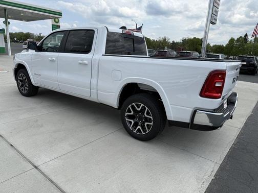 Bright White Clearcoat 2026 RAM 1500 Laramie