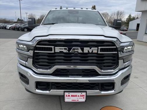 2025 RAM 3500 Tradesman Crew Cab 4x4 8' Box