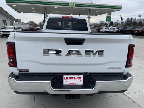 2025 RAM 3500 Tradesman Crew Cab 4x4 8' Box