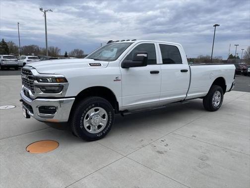 2025 RAM 3500 Tradesman Crew Cab 4x4 8' Box