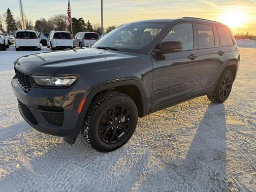 2024 Jeep Grand Cherokee Altitude