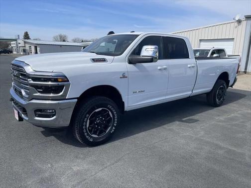2025 RAM 3500 Laramie Crew Cab 4x4 8' Box
