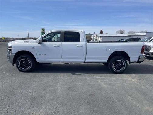 2025 RAM 3500 Laramie Crew Cab 4x4 8' Box