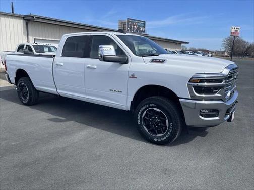 2025 RAM 3500 Laramie Crew Cab 4x4 8' Box