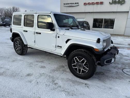 2025 Jeep Wrangler 4-Door Sahara 4x4