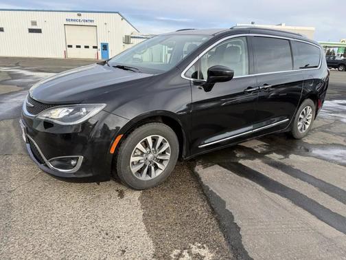 2020 Chrysler Pacifica Touring-L Plus