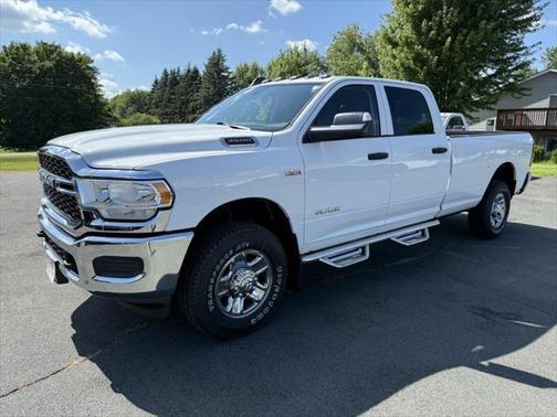 2020 RAM 3500 Tradesman Crew Cab 4x4 8' Box