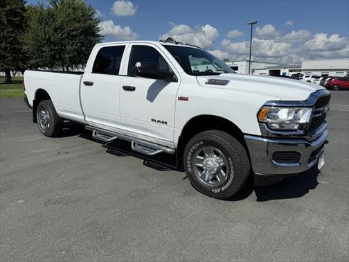 2020 RAM 3500 Tradesman Crew Cab 4x4 8' Box