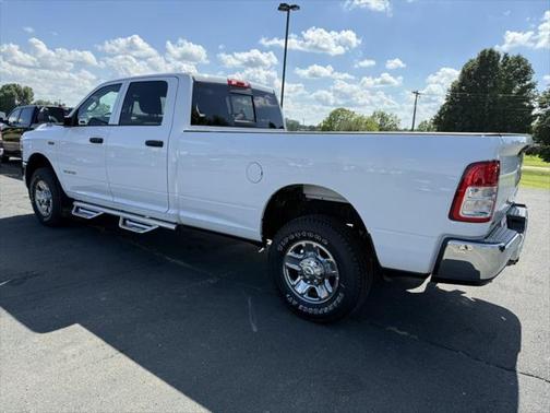 2020 RAM 3500 Tradesman Crew Cab 4x4 8' Box