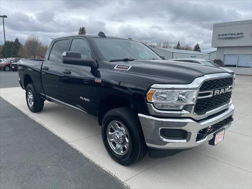2019 RAM 2500 Tradesman Crew Cab 4x4 6'4' Box