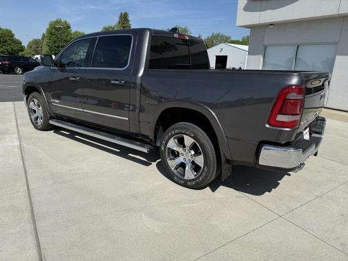 Granite Crystal Metallic Clearcoat 2020 RAM 1500 Laramie