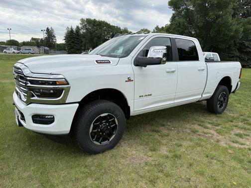 Bright White Clearcoat 2026 RAM 3500 Laramie Crew Cab 4x4 6'4' Box
