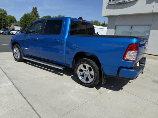 Hydro Blue Pearlcoat 2022 RAM 1500 Big Horn/Lone Star