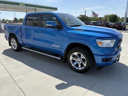 Hydro Blue Pearlcoat 2022 RAM 1500 Big Horn/Lone Star