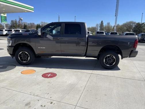 2025 RAM 3500 Laramie Crew Cab 4x4 6'4' Box
