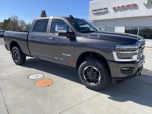 2025 RAM 3500 Laramie Crew Cab 4x4 6'4' Box
