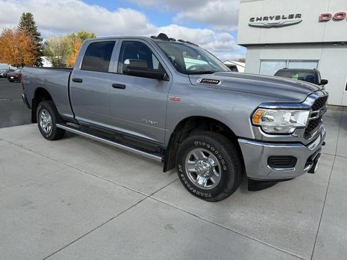 2019 RAM 2500 Tradesman Crew Cab 4x4 6'4' Box