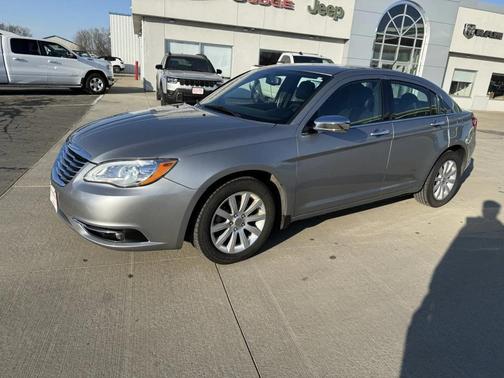 2014 Chrysler 200 Limited