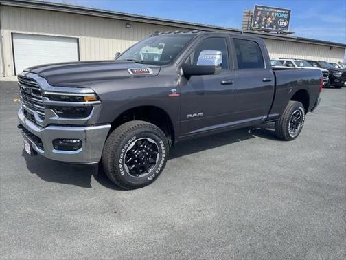 2025 RAM 3500 Laramie Crew Cab 4x4 6'4' Box