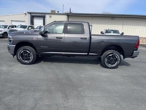 2025 RAM 3500 Laramie Crew Cab 4x4 6'4' Box